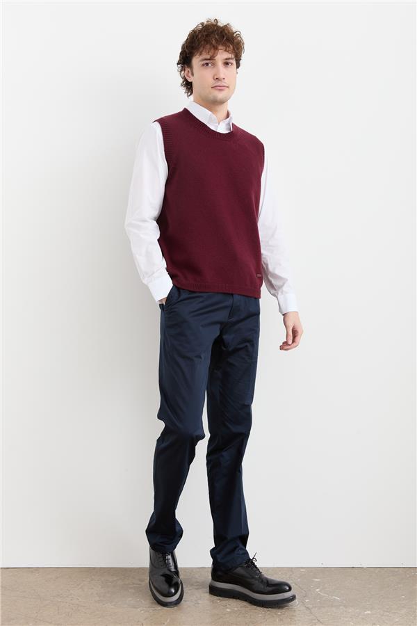 Мужской шерстяной свитер с круглым вырезом