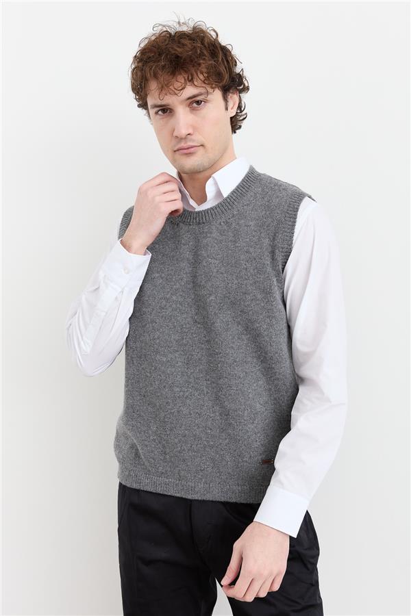 Мужской шерстяной свитер с круглым вырезом