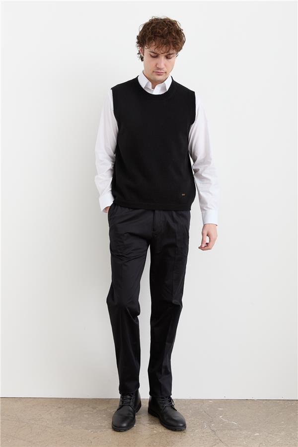 Мужской шерстяной свитер с круглым вырезом