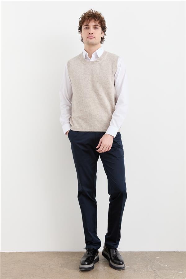 Мужской шерстяной свитер с круглым вырезом