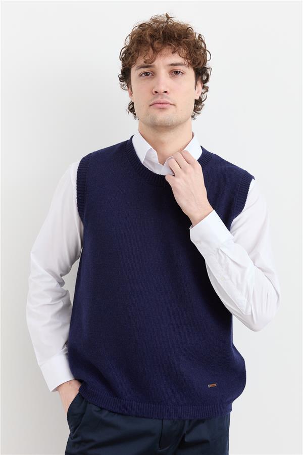 Мужской шерстяной свитер с круглым вырезом