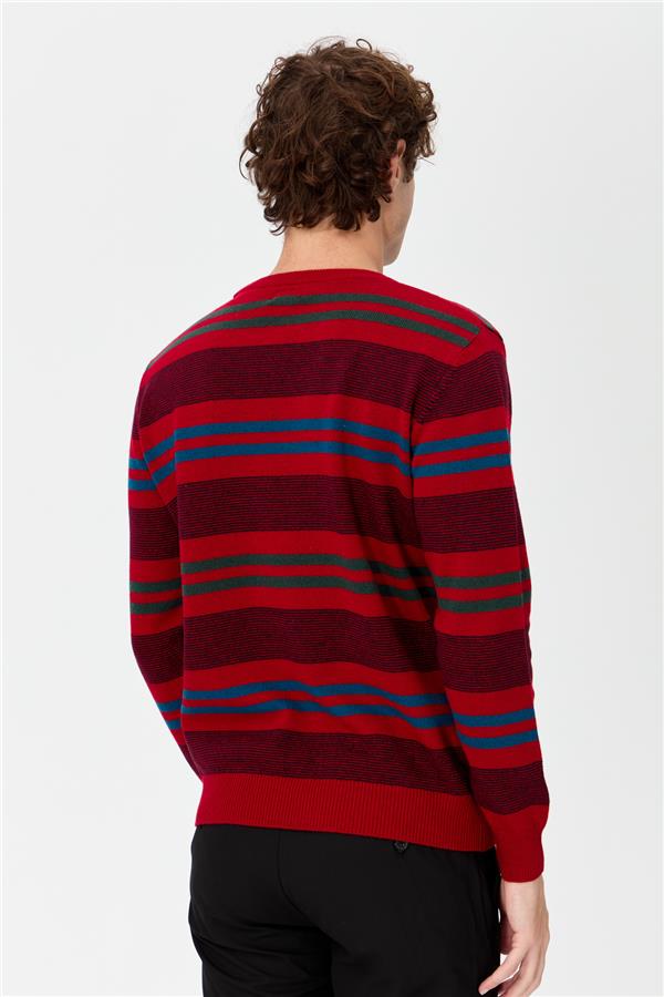 Мужской шерстяной свитер в красочную полоску темно-красный