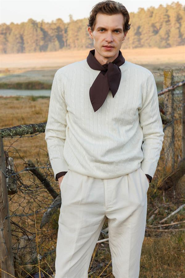 Erkek Sıfır Yaka Saç Örgülü Kazak Kemik