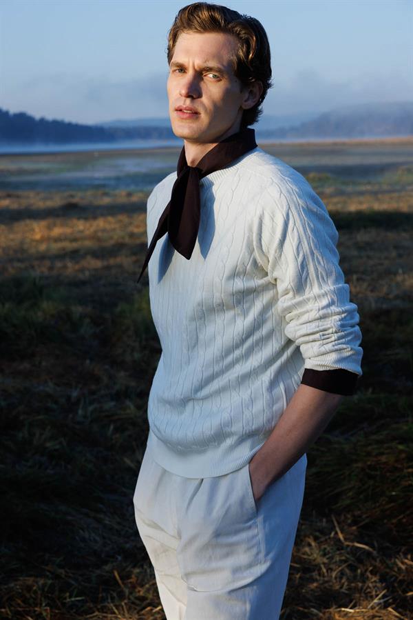 Erkek Sıfır Yaka Saç Örgülü Kazak Kemik