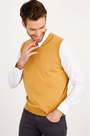 Мужской трикотаж Свитер светло-верблюжий