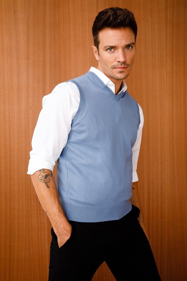 Мужской трикотаж Свитер ВОЗДУШНО-СИНИЙ