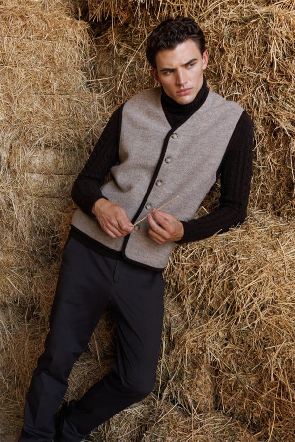 Mens V-Neck Lining Patterned Wool Vest 