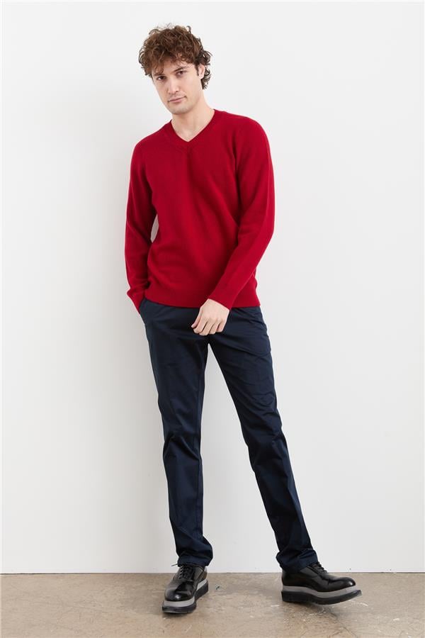 Мужской шерстяной свитер с v-образным вырезом