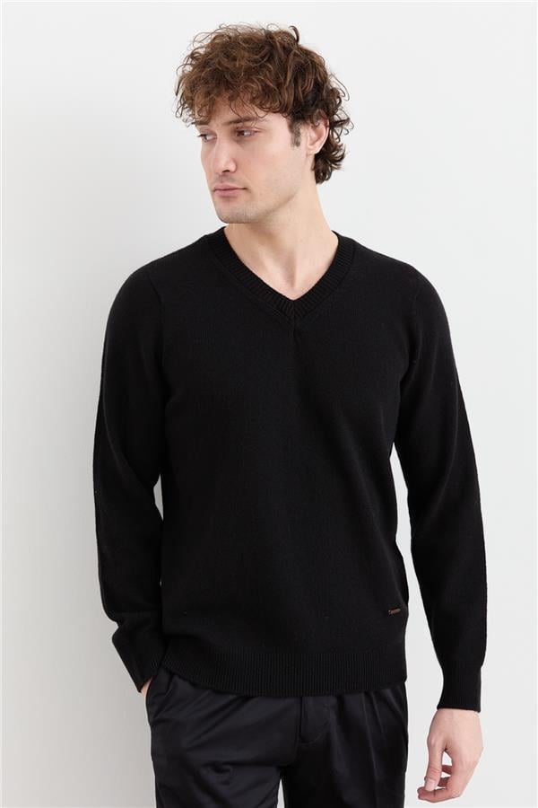 Мужской шерстяной свитер с v-образным вырезом
