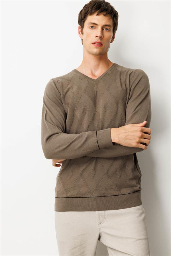 Erkek V Yaka Çizgili Baklavalı Yün Kazak Vizon