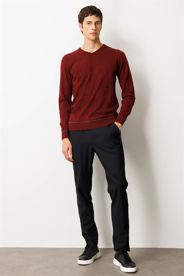 Erkek V Yaka Çizgili Baklavalı Yün Kazak Bordo