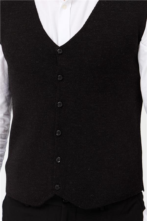 Мужской жилет тонкой вязки антрацитовый цвет