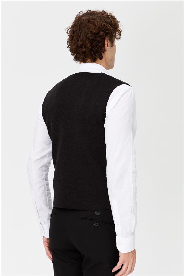 Мужской жилет тонкой вязки антрацитовый цвет