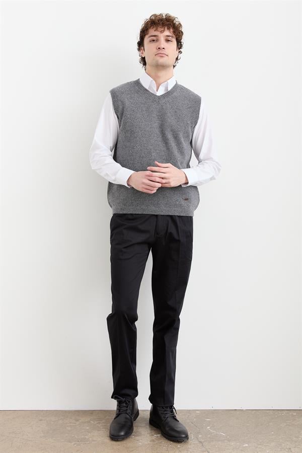 Мужской толстый шерстяной свитер с v-образным вырезом
