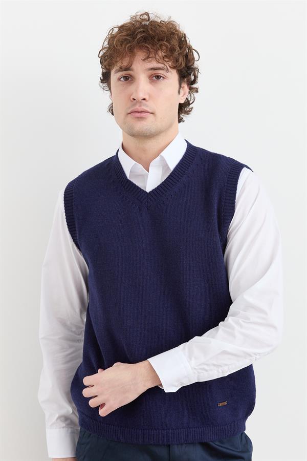 Мужской толстый шерстяной свитер с v-образным вырезом