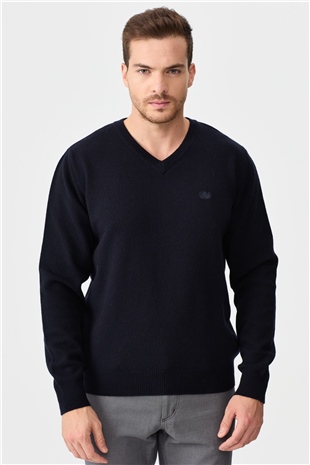 Мужской классический свитер с V-образным вырезом темно синий