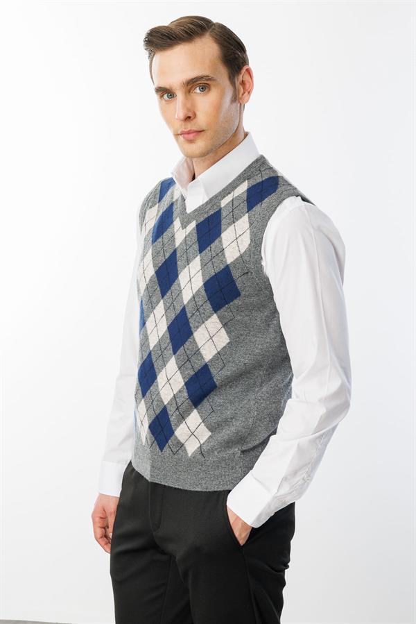 Erkek V Yaka Önü Baklava Desenli Yün Süveter Füme