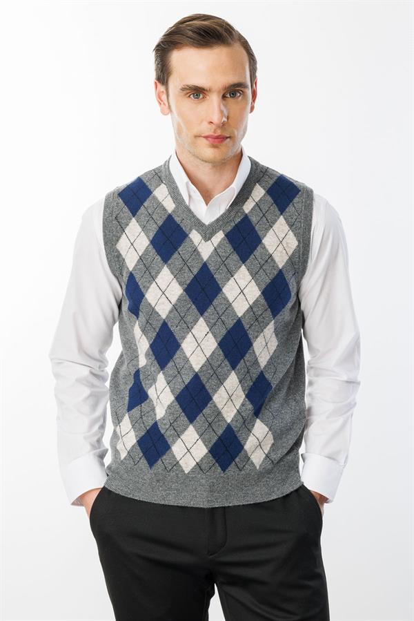 Erkek V Yaka Önü Baklava Desenli Yün Süveter Füme