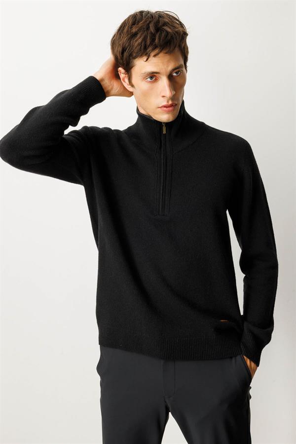 Erkek Yakası Fermuarlı Basic Yün Kazak Siyah