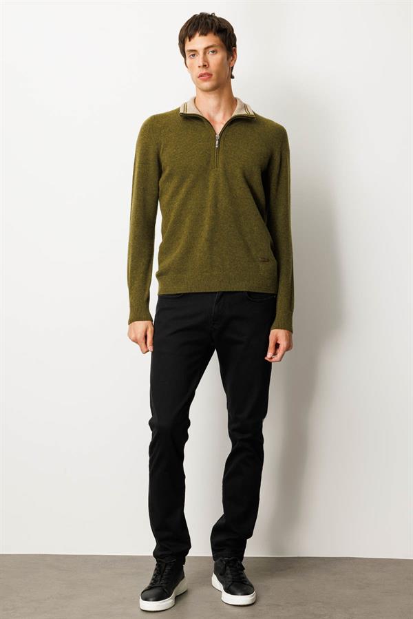 Erkek Yakası Fermuarlı Basic Yün Kazak A.K.Yeşili