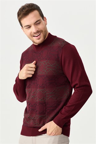 Мужская полуводолазка с рисунком спереди бордовая