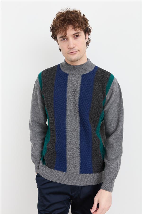 Мужской шерстяной свитер с рисунком спереди