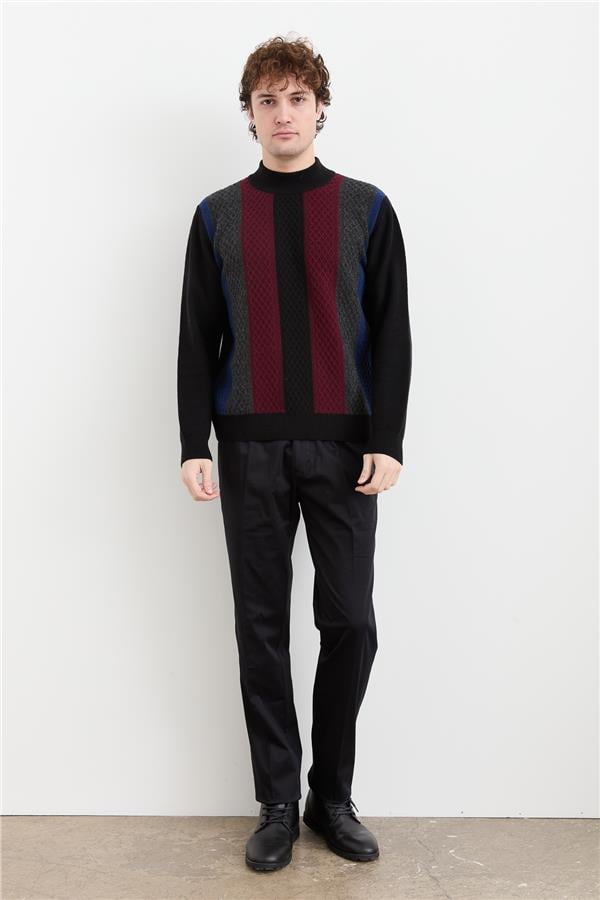 Мужской шерстяной свитер с рисунком спереди