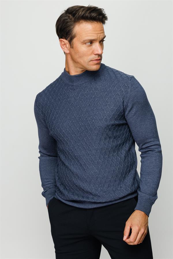 Мужская полуводолазка с расцветкой соты цвета темный индиго  