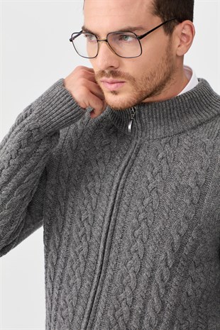 Куртка мужская вязаная куртка с высоким воротником дымчатая 