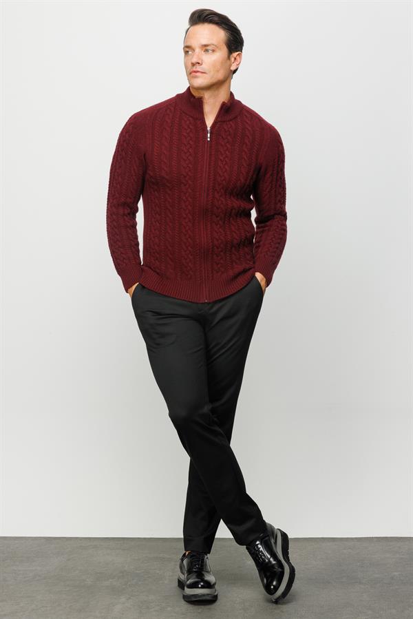 Мужская шерстяная полуводолазка с вязкой косичка бордовая