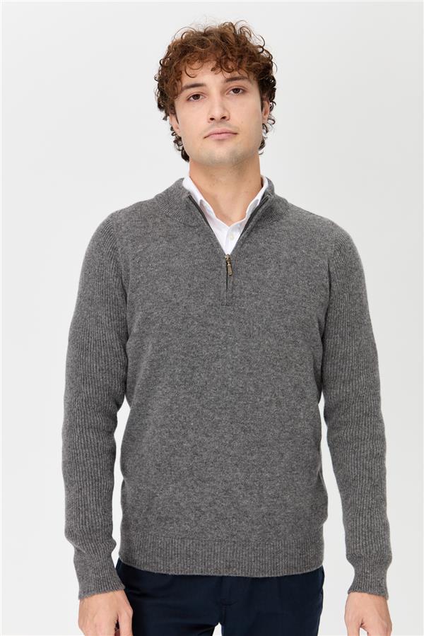 Мужской шерстяной свитер с высоким воротником копченый