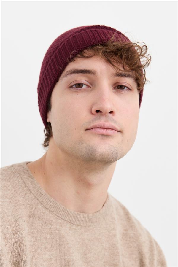 Мужская шерстяная шапка Бургундия