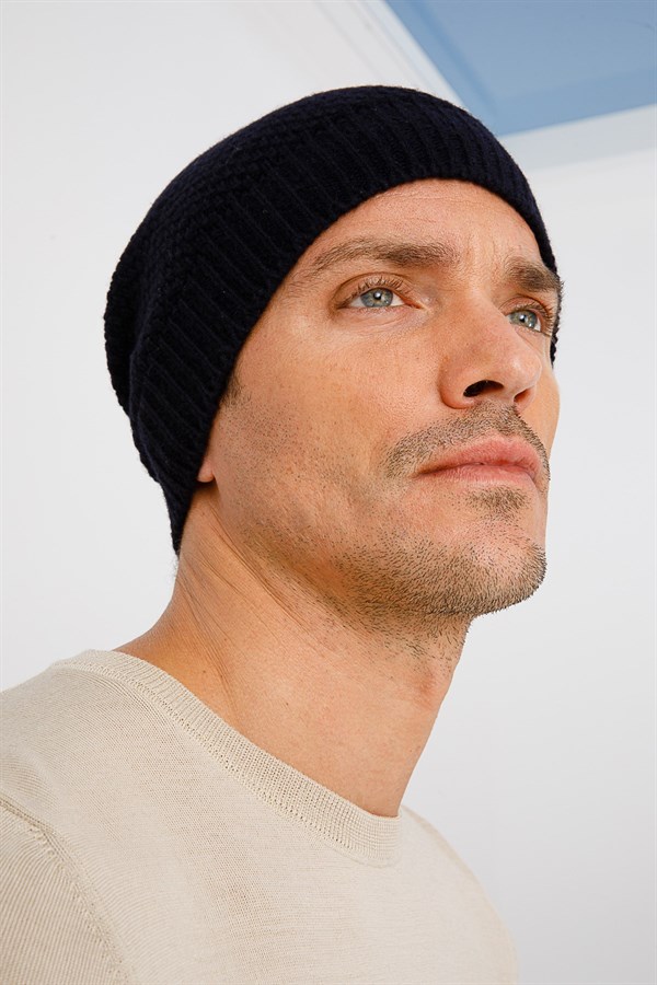 Мужская шерстяная шапка темно синяя