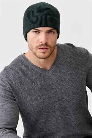 Мужская шерстяная шапка зеленая