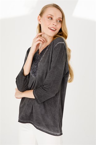 Женская блузка черная