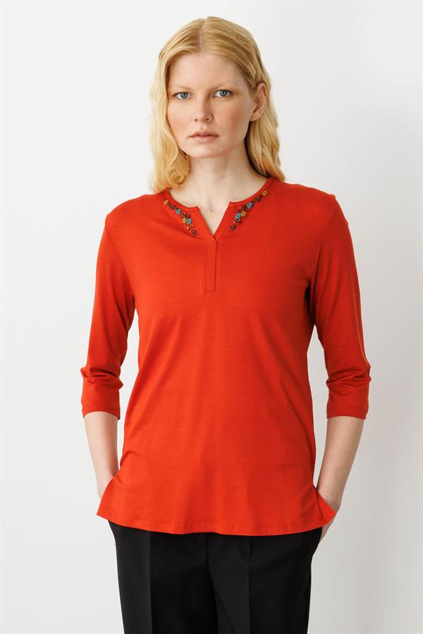 Kadın Açma Yaka Nakış İşlemeli Penye Bluz Oranj