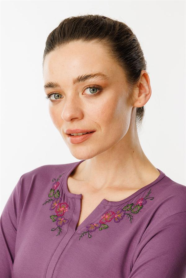 Kadın Açma Yaka Nakış İşlemeli Penye Bluz Lila