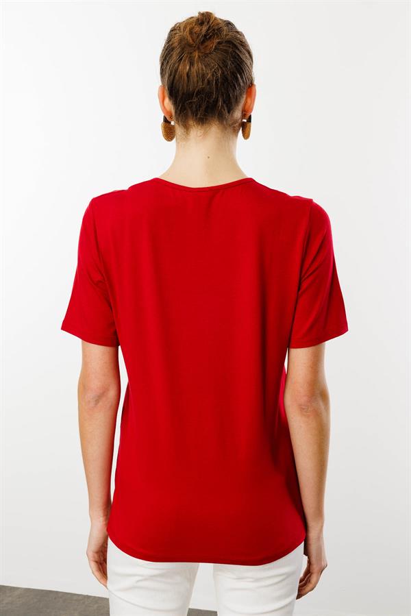 Kadın Açma Yaka Nakış İşlemeli Penye T-shirt Kırmızı
