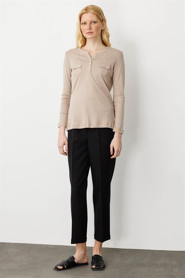 Kadın Açma Yaka Önü Cepli Penye Bluz Vizon