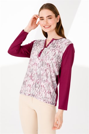 Женская блузка цвета сливы