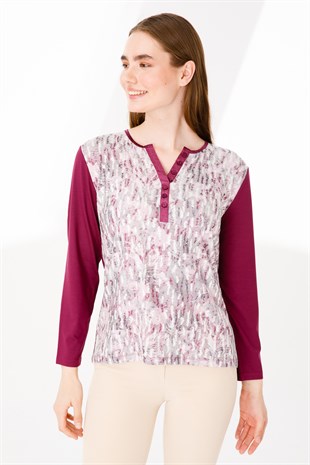 Женская блузка цвета сливы