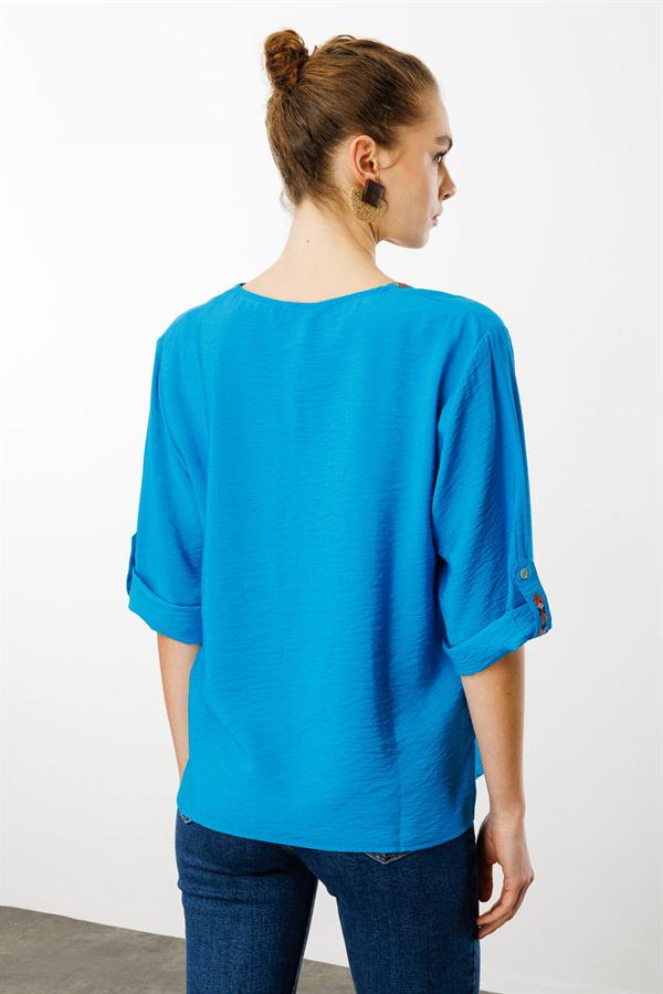 Kadın Açma Yaka Yakası Etnik Nakışlı Gömlek Saks