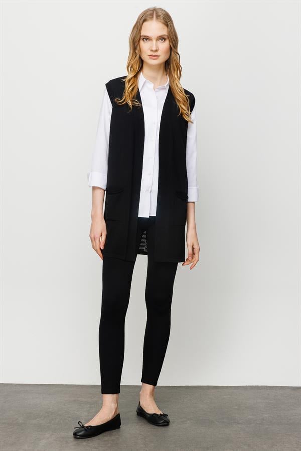 Женский трикотажный жилет средней длины с рисунком на спине черный