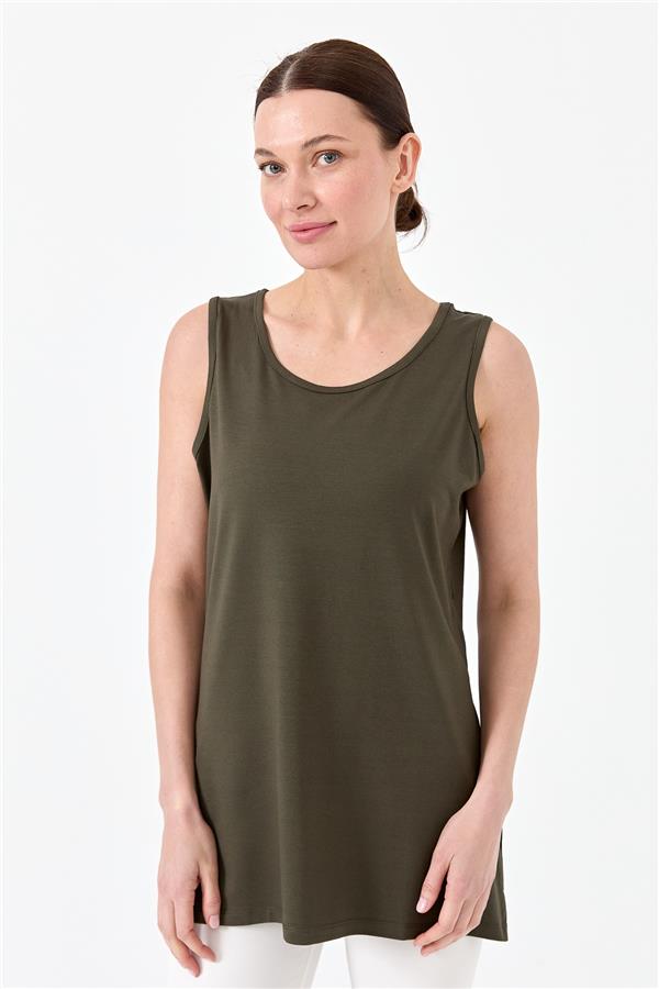 Женская майка на бретельках цвета хаки