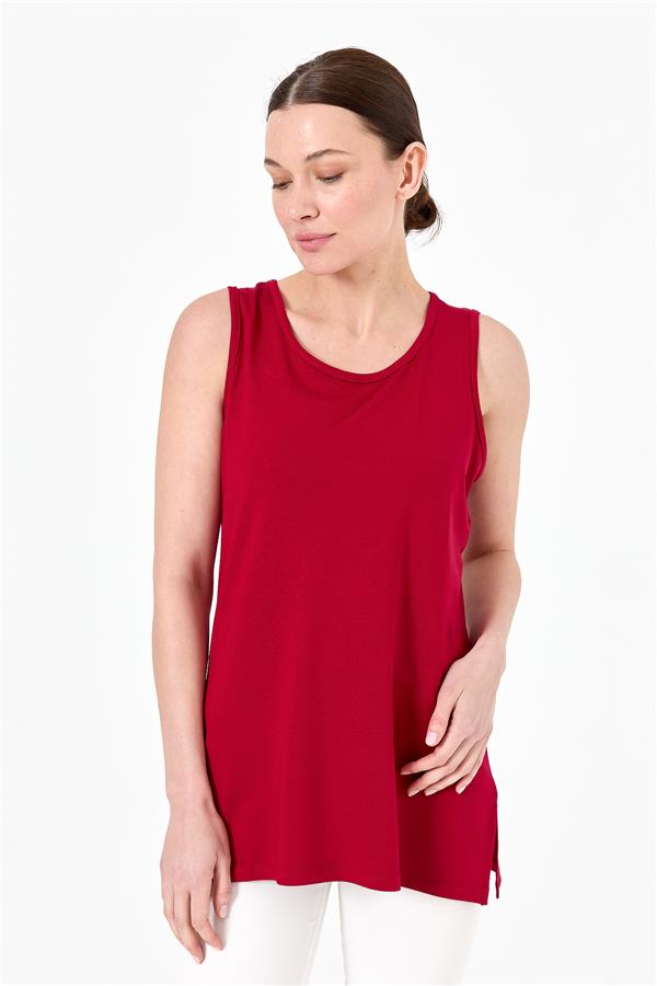 Женская майка на бретельках цвета слоновой красная 