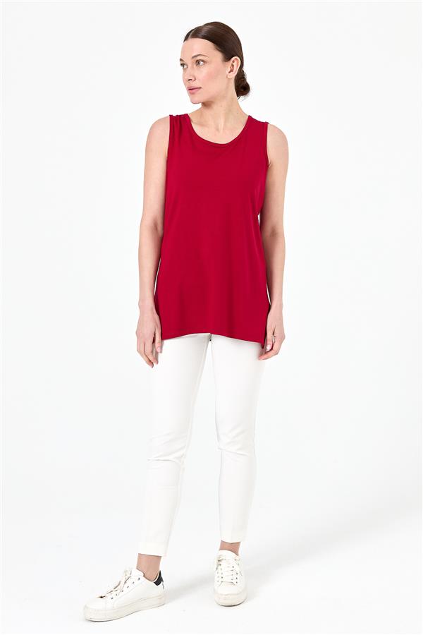 Женская майка на бретельках цвета слоновой красная 