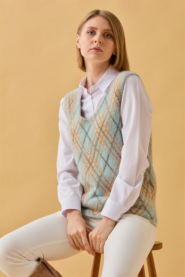 Женский жилет с рисунком ромбик 14