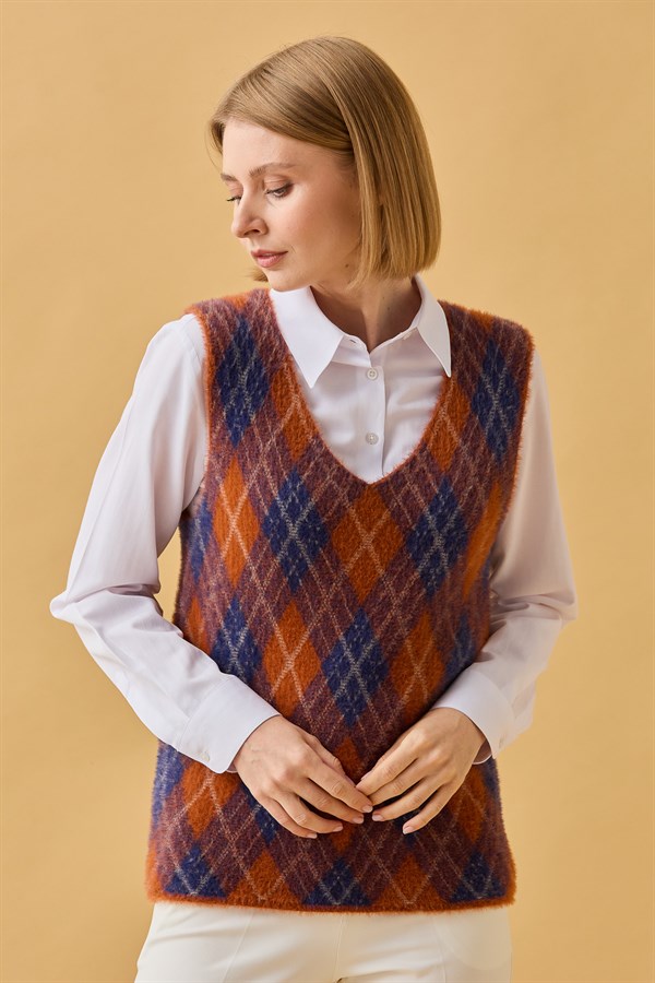 Женский жилет с рисунком ромбик 2