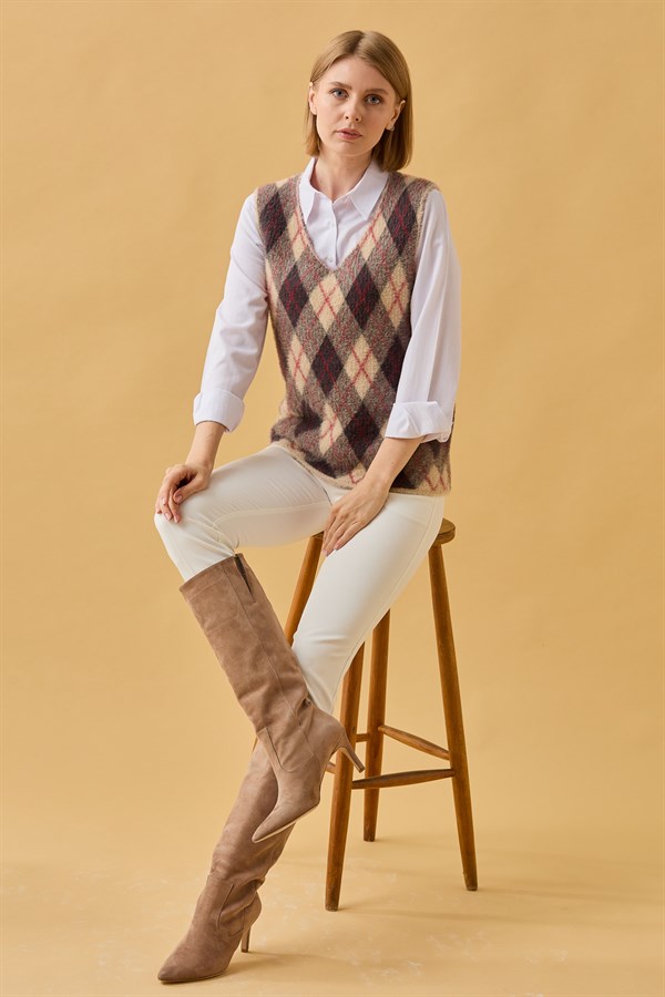 Женский жилет с рисунком ромбик 3