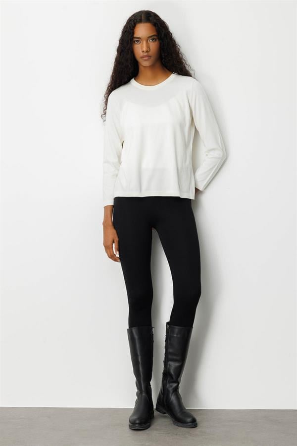 Kadın Basic Sıfır Yaka Kazak Kemik